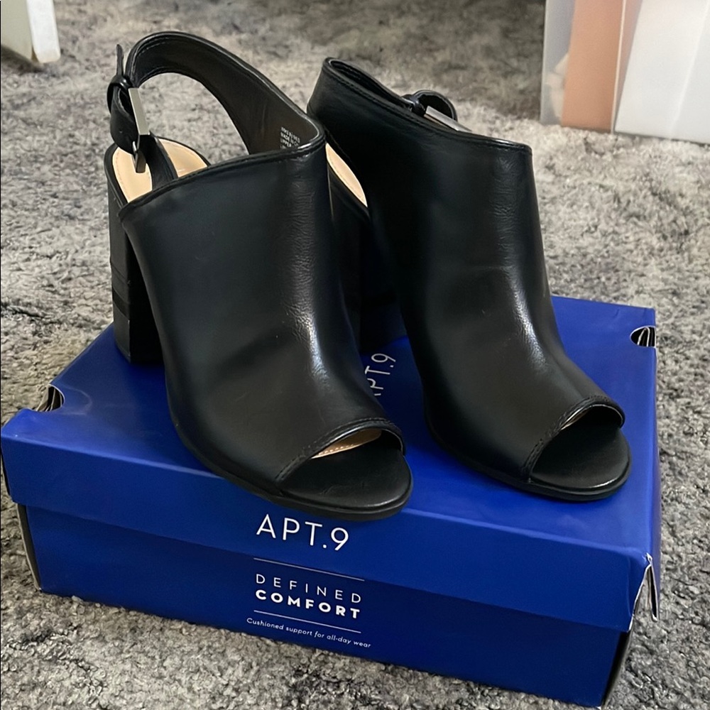 Apt. 9 Black Peep-Toe Chunky Heels